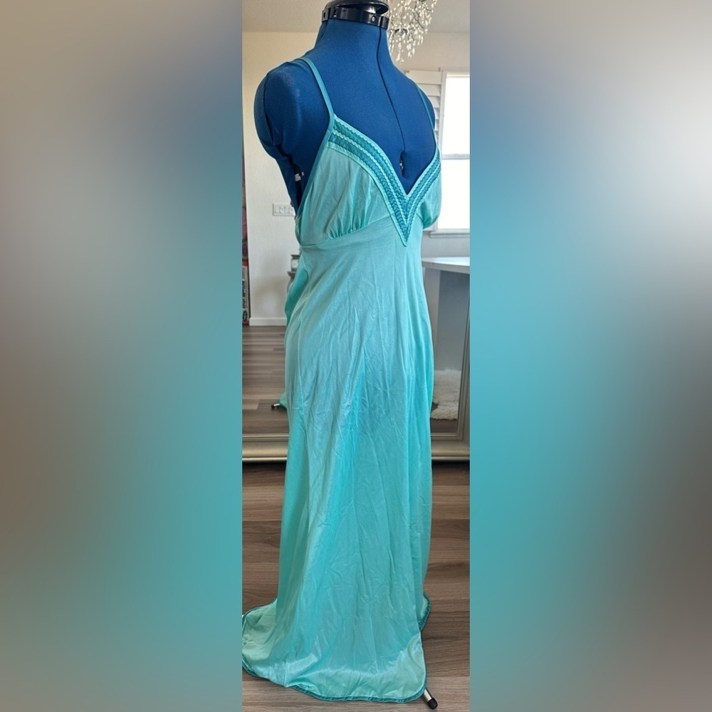 Vintage 70s Dutchess Individually Yours Teal Nightgown Slip Spaghetti Strap